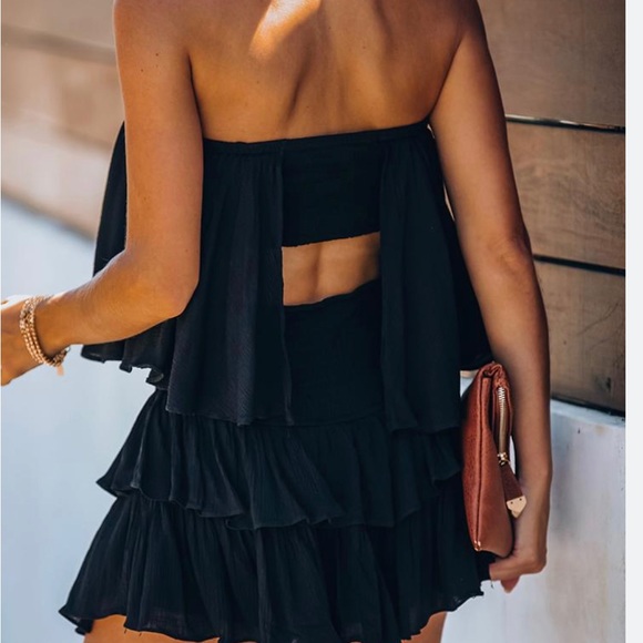 Bandeau layered ruffle cutout black romper chic me size small - Picture 2 of 5